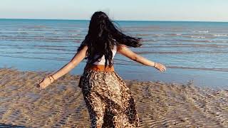 Download lagu Suttum Vizhi (Female Reprise) | Naveena mp3 Download lagu Suttum Vizhi (Female Reprise) | Naveena mp3