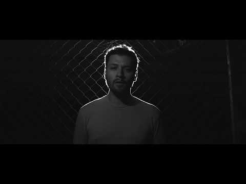 Polux B - A Chemical Moment