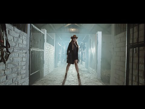 Sharon Salazar - Ahora soy mala (Official Video)