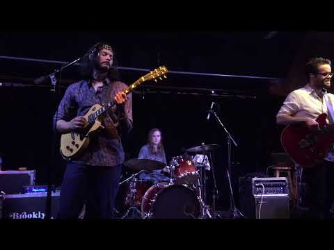 Brooklyn Charmers - Do It Again (LIVE sample at New Hope Winery)  (STEELY DAN COVER)