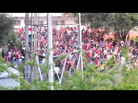 "La Barra del Caracas FC, cantó todo el partido a pesar del &quot;a puerta cerrada&quot;" Barra: Los Demonios Rojos • Club: Caracas