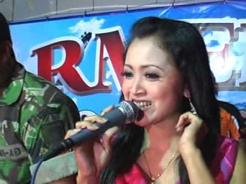 FAJAR Nganjuk -  Finalis PRIMADONA MNCTV  - ARMEDA Top Live Music