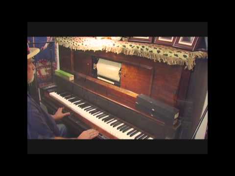 Roaring 20's Dance Medley on Piano Roll