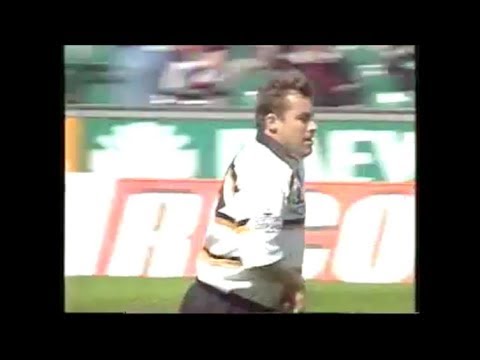 Gareth Rees break sets up try for Kenny Logan vs World XV 1997