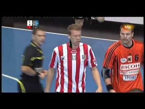 2011/12.- Kadetten Schaffhausen 27 Vs. BM Atlético Madrid 36 (Champions league - 1/8 Ida.)