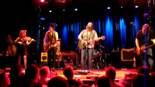 It Takes a Lot to Laugh, It Takes a Train to Cry Steve Earle