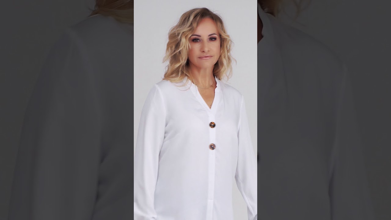 Watch Odszyte.pl Biala bluzka z ozdobnymi guzikami marki Salko now Odszyte.pl Biala bluzka z ozdobnymi guzikami marki Salko