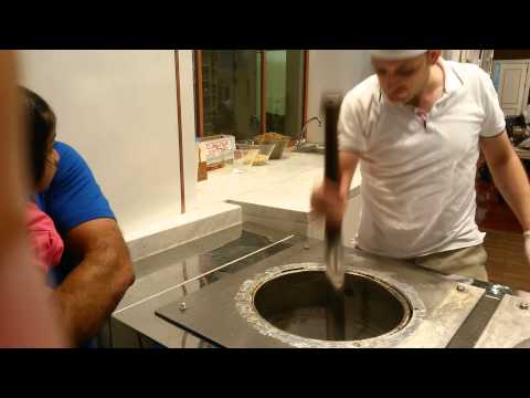 Turkish Icecream made live | Dubai Mall (2014)