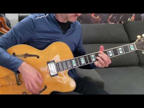 Bb Blues (Comping - shell voicings with approaching chords - with TAB)
