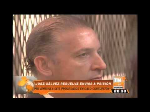 Envían a prisón preventiva a seis procesados en caso corrupción SAT