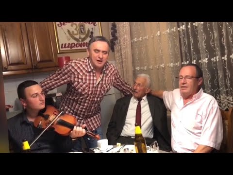 Slaven i Nemanja // Mrkulja - 2022.Svirali:Vladan,Goran i Kristijan.