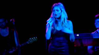 N.U.M.B - DIANA VICKERS LIVE AT THE MANCHESTER ACADEMY 2 - MAY 19 2010