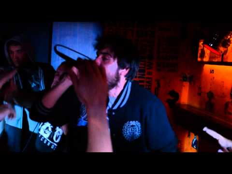 Miuosh-alkoholik.wmv W Chorzowskim Klubie Zanzibar.