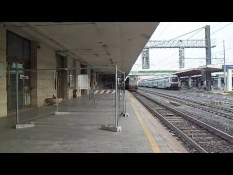 E656.028 sull' EXP 14166 "Pellegrini" Roma Ostiense - Lourdes, in partenza da Roma Ostiense