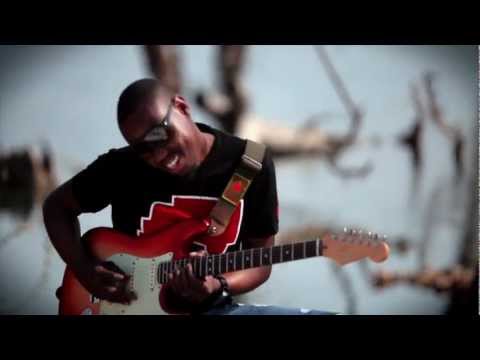 Sunnyboy ft Bantu Soul - Forget The Rest Of The World