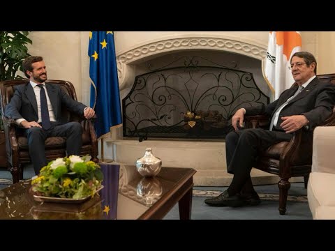 Pablo Casado se reúne con el presidente de Chipre, Nikos Anastasiades