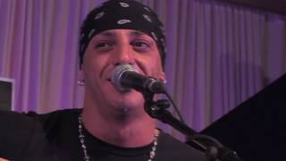 Trent Tomlinson &quot;One Wing in the Fire&quot; on Muscle Shoals to Music Row LIVE