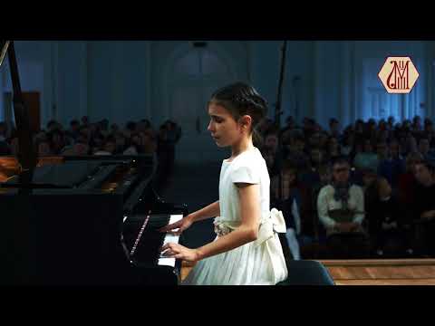 W. Gillok. “Moonlight Mood”, "Etude in the Form of a Waltz".  Alexandra Dovgan