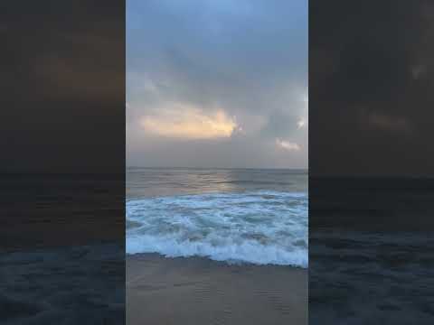 Beach 🏖️ Beach waves 🌊  #vibe #beach #music #chennai #sunrise #waves #husn #anuvjain