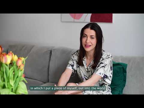 VALERIE MOOD AND HER MUSIC DEBUT!