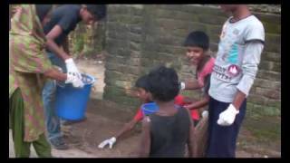 preview picture of video 'LETS CLEAN BANGALDESH 12 Sep 2009'