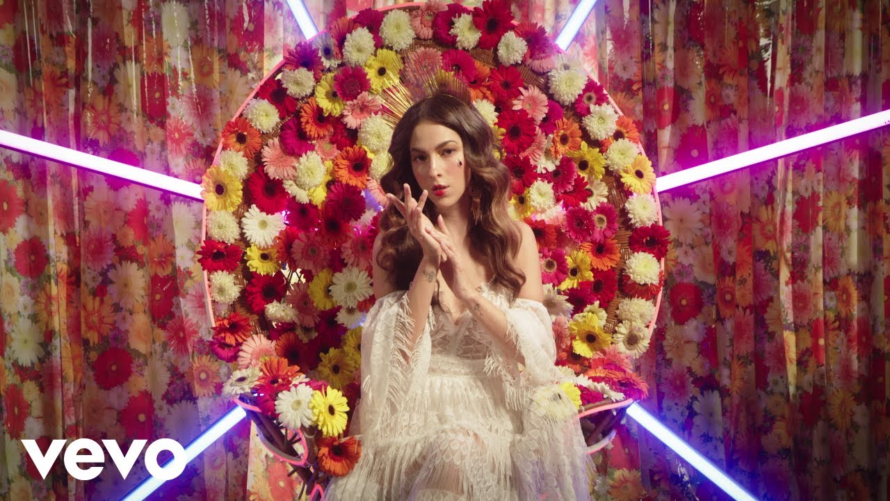 Paty Cantú, Hispana — La Mexicana