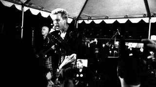 Billy Idol pays Tribute to Sid Vicious & The Sex Pistols 12/13/13