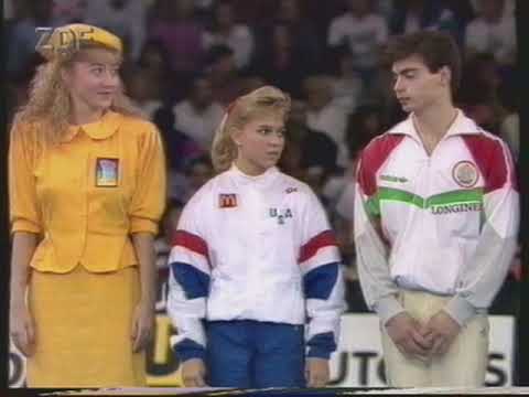 Brandy Johnson (USA) - Worlds 1989 - 2nd Medal Ceremony Horse Vault
