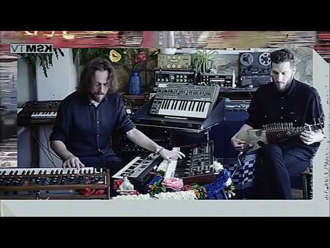 Ko Shin Moon - Piloo  (studio live session)