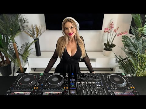 DJ Cherry Lips - Melodic Techno & Progressive House Mix 2024