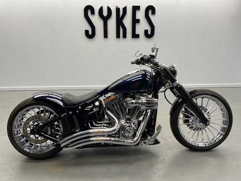 2015 Harley-Davidson Customised FXSB Softail Breakout In Custom Blue