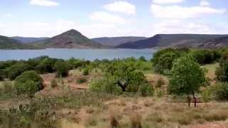 preview picture of video 'Le lac du Salagou (France-Languedoc Roussillon-Herault)(Merci à Chris J)'