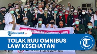 Tolak RUU Omnibus Law Kesehatan, Puluhan Dokter di Kota Bima Turun ke Jalan Gelar Aksi Damai