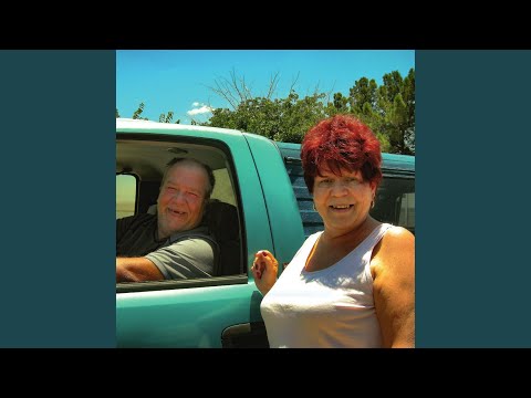 Die Blond im Porno chönt mini Tochter si