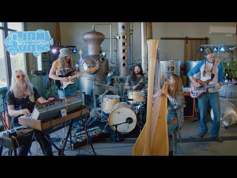 CIRCLES AROUND THE SUN – “Language” ft. Mikaela Davis (Live @ Whale Rock Festival 2022) #JAMINTHEVAN