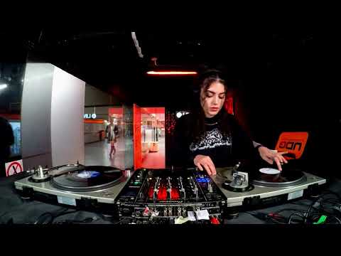 MOUNTAIN GROOVE E17 with NIKKIE › LINEA • 22.01.2026