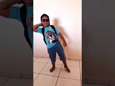 Mochila nas costas🎶🎵