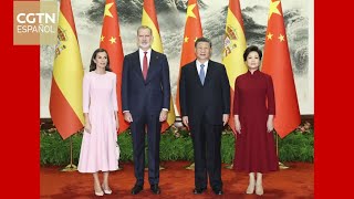 El presidente de China Xi Jinping y el rey de España Felipe VI mantienen conversaciones en Beijing
