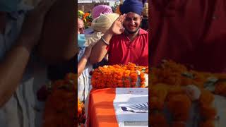 Download lagu Mere dushman mere Bhai song par army soldier ka full screen status#armysong #indianarmystatus#shorts mp3