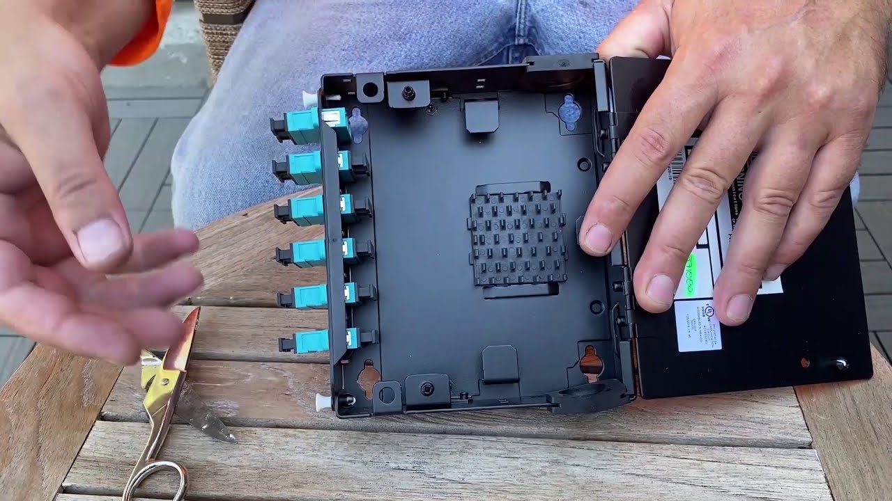 Corning Single Panel Housing for Fiber Optic Cable (Review)