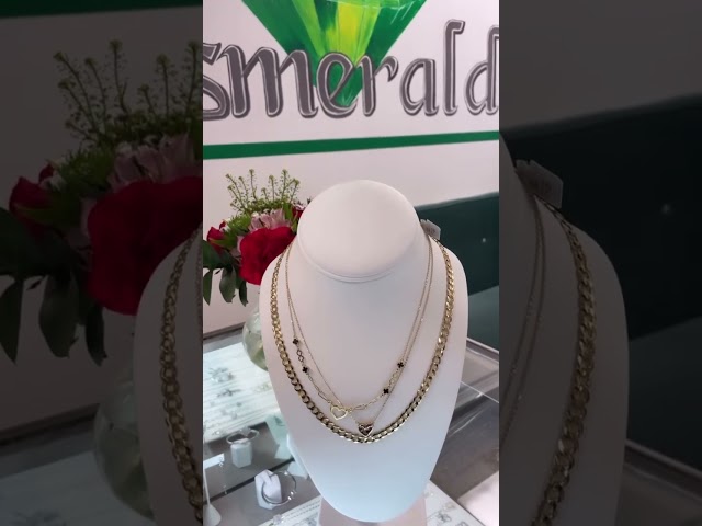 Vídeo relacionado con Collar de oro macizo de 14 quilates con esmeralda natural