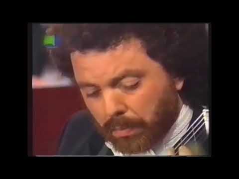 Antonio Vivaldi : Guitar Concerto - Barrueco