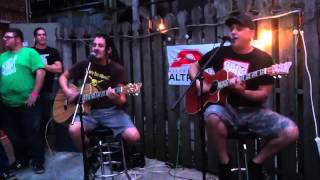 Less Than Jake live 3 quarts drunk acoustic