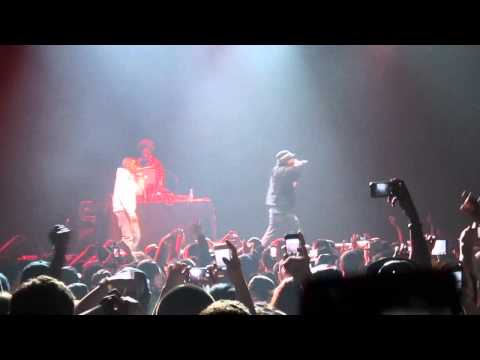 Earl Sweatshirt & Vince Staples - Hive (live) @ Club Nokia Oxymoron Tour