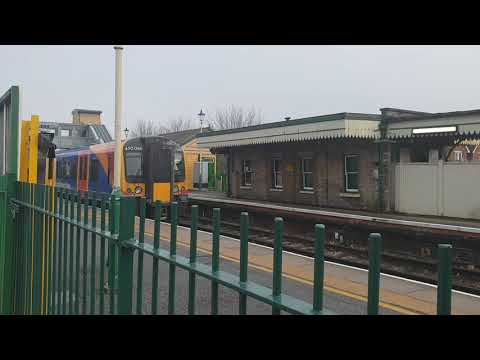 Class 450 006 At Alton Heading To Guildford