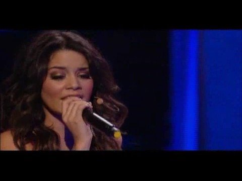 Vanessa Hudgens - When There Was Me And You (HSM Concert)