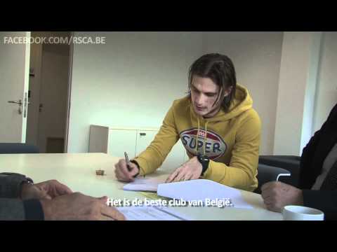 Gillet tekent nieuw contract (Dutch Subtitles)