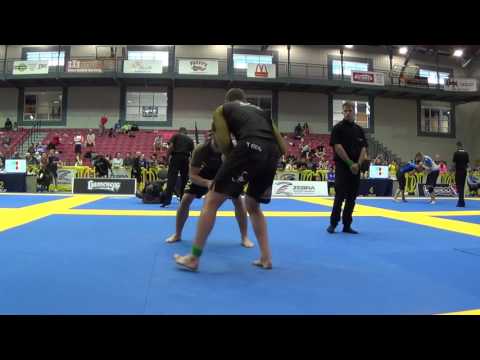 IBJJF Dallas Open 2016 - Eric Hunter Newton (GB Westchase) vs. Samuel Ferguson (Carlson Gracie)