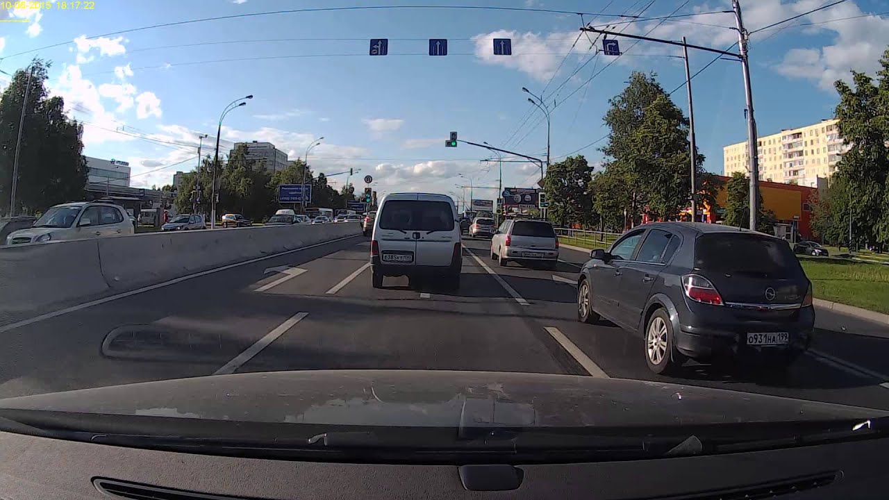 Автомобильный видеорегистратор TrendVision TDR-200