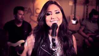 Costumbres Music Video